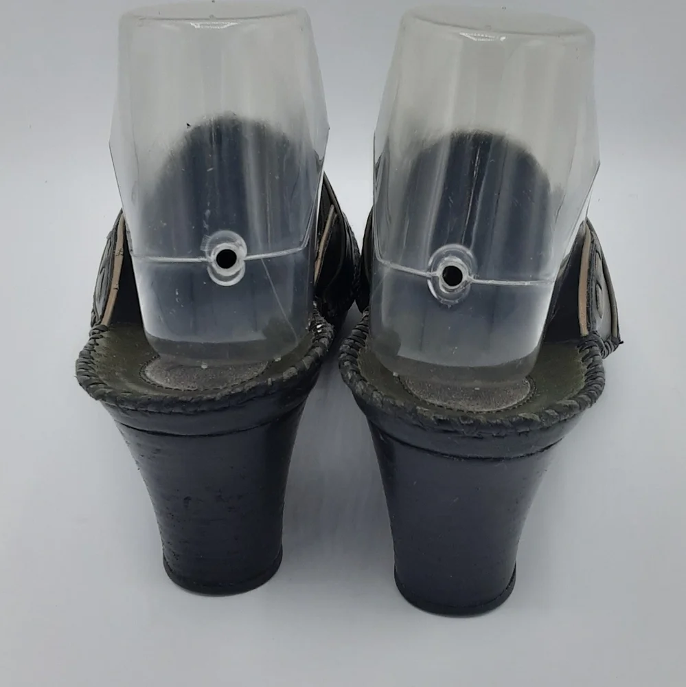 Clarks Artisian Black Leather Wedge Heel Mule Shoe.  Size 8M.